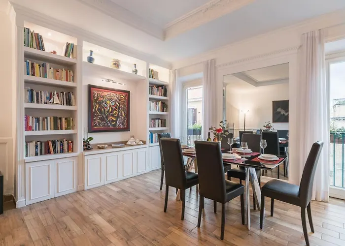 The Rent - Elegant Three-bedroom A Few Steps From Fontana Di Trevi Roma