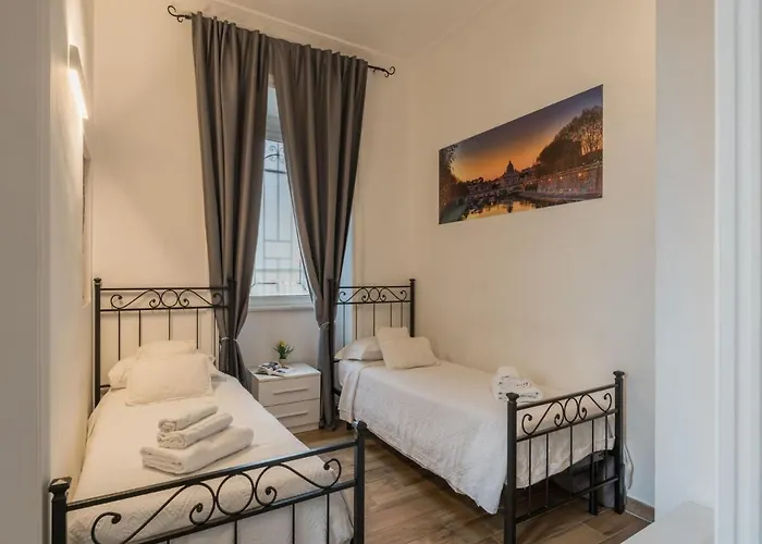 Apartamento The Rent - Elegant Three-bedroom A Few Steps From Fontana Di Trevi *