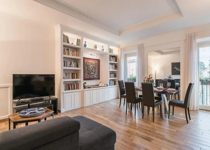 Apartamento The Rent - Elegant Three-bedroom A Few Steps From Fontana Di Trevi Roma